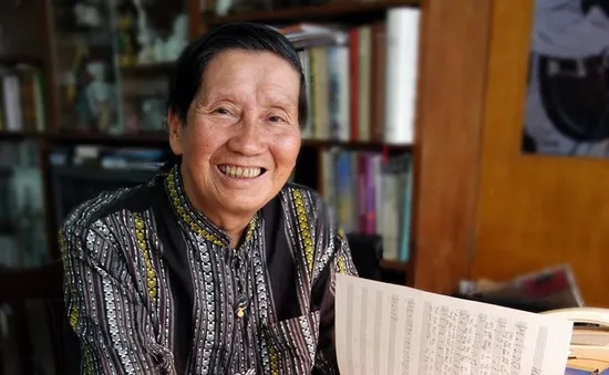 Phạm Tuyên và ca khúc đi cùng năm tháng - "Như có Bác trong ngày đại thắng"