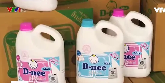 Thêm một cơ sở sản xuất nước giặt giả hàng Thái Lan bị triệt phá