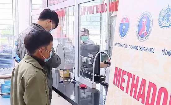 Cấp thuốc hàng ngày cho bệnh nhân điều trị Methadone