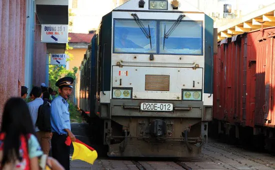 Ngành đường sắt:  Thị phần "miếng da lừa", kết cục đắng cay và liều thuốc cứu trợ khẩn cấp