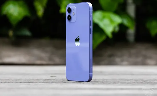 iPhone 12 “tím thuỷ chung” lên kệ tại Việt Nam