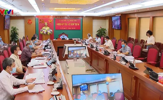 Ủy ban Kiểm tra Trung ương thi hành kỷ luật nhiều cán bộ