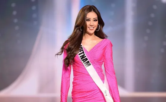 Khoảnh khắc Khánh Vân lọt top 21 Miss Universe 2020