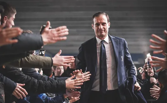 Juventus chính thức ký hợp đồng với HLV Max Allegri