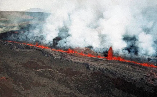 Núi lửa lớn nhất thế giới Mauna Loa trước nguy cơ phun trào