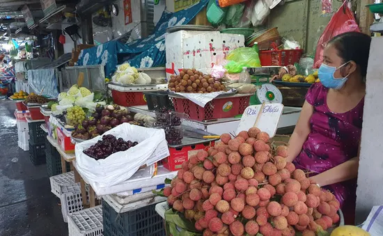 Tiểu thương Sài Gòn vật lộn với dịch COVID-19: Hơn 50 năm chưa từng ế như vậy