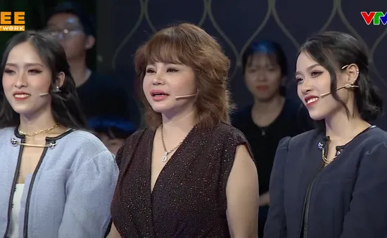 Hoá thân thành hoa hậu quý bà, Lê Giang lo lắng vì sợ "xì silicon" khi chơi gameshow