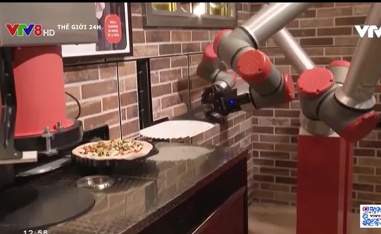 Cửa hàng pizza do robot đảm nhiệm ở Paris, Pháp