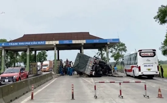 Trạm thu phí BOT bỏ hoang thành điểm đen tai nạn ban đêm