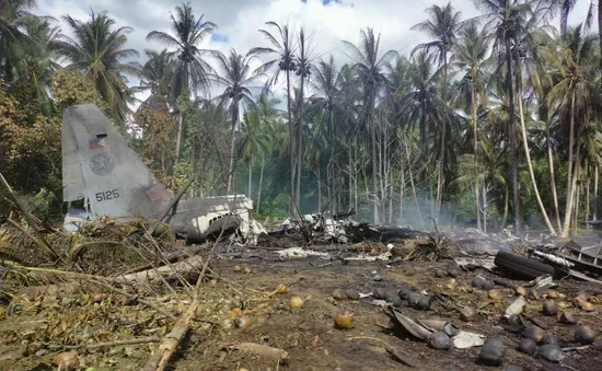 Tai nạn rơi máy bay quân sự ở Philippines: Số nạn nhân thiệt mạng tăng lên 45 người