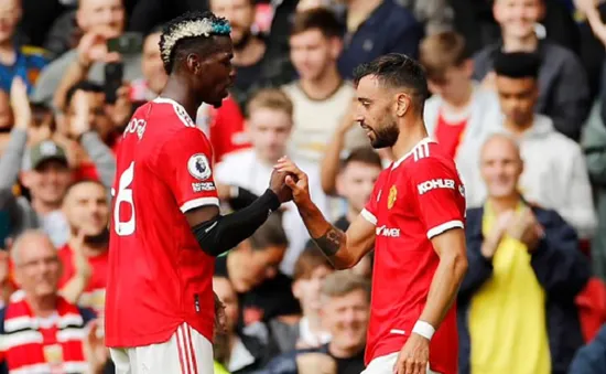 Pogba và Fernandes đi vào lịch sử Man Utd