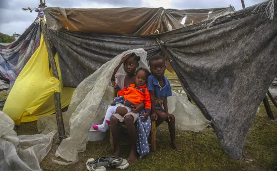 Hàng trăm nghìn trẻ em Haiti lay lắt sau trận động đất kinh hoàng