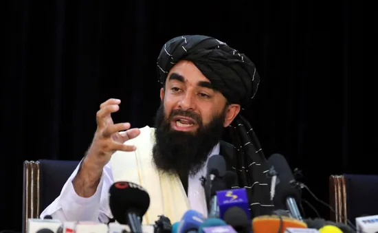 Taliban họp báo lần đầu tiên sau khi giành chính quyền