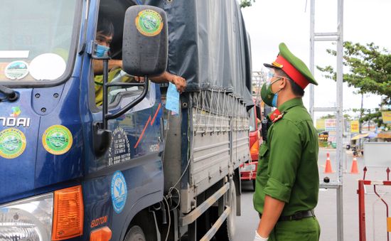 Dừng áp dụng văn bản làm phát sinh chi phí, thời gian vận tải hàng hóa