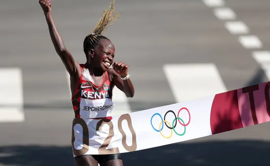 Olympic Tokyo 2020 | Peres Jepchirchir (Kenya) giành HCV marathon nữ