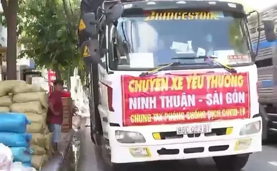 Chuyến xe yêu thương về thành phố mang tên Bác