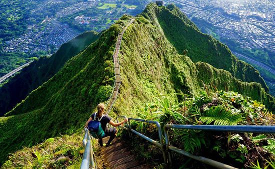 Phá bỏ “nấc thang lên thiên đường” nức tiếng tại Hawaii