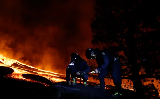 Tây Ban Nha tuyên bố vùng thảm họa do núi lửa phun trào và cam kết hỗ trợ khẩn cấp ở La Palma