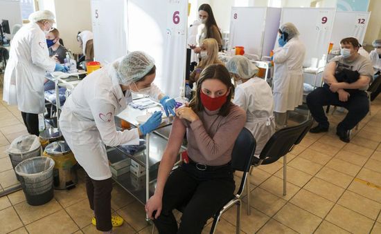 Omicron chiếm đa số ca nhiễm tại Moscow, Nga hứng chịu "cuộc tấn công mới của đại dịch"