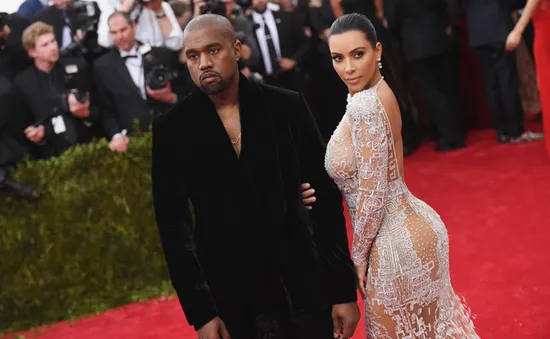 Hóa ra đây là lí do Kanye West mua nhà cạnh vợ cũ!