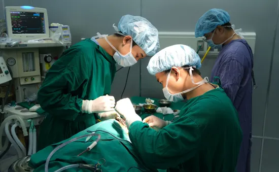 Bác sĩ cảnh báo các biến chứng hay gặp của nâng mũi và cách phòng tránh