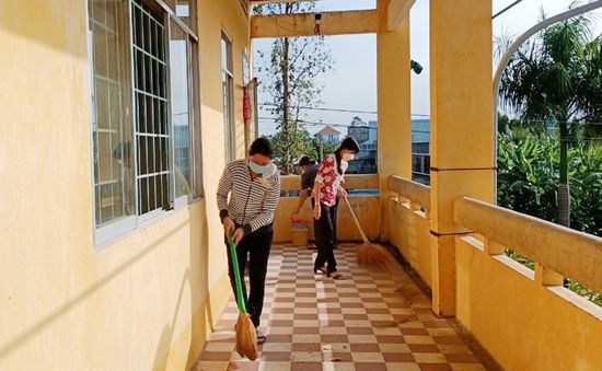 An Giang: Thí điểm cho học sinh lớp 9, lớp 12 ở huyện Châu Phú trở lại trường