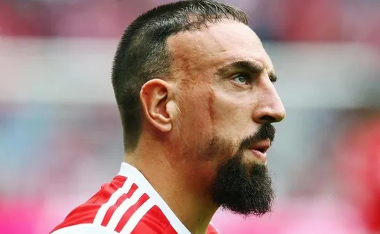 Franck Ribery tuyên bố giải nghệ