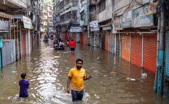 Số người tử vong do bão Sitrang ở Bangladesh tăng lên 24