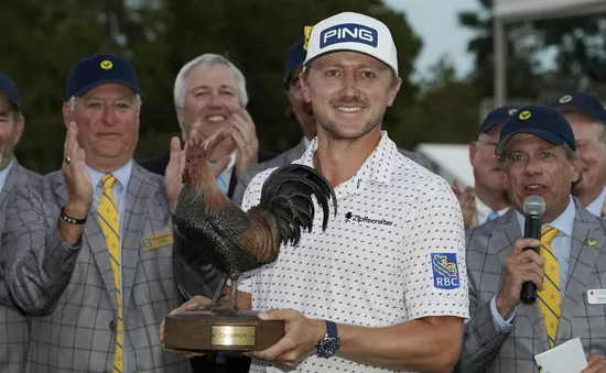 Mackenzie Hughes giành chức vô địch Sanderson Farms Championship