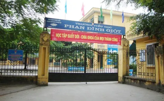 Giả mạo người nhà học sinh không thành, chủ nợ đe dọa giáo viên và Ban giám hiệu