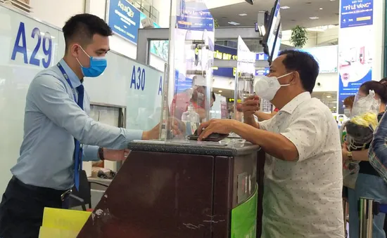 Thị trường vé máy bay Tết bắt đầu sôi động