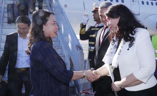 Phó Chủ tịch nước Võ Thị Ánh Xuân đến Tunisia, bắt đầu chuyến tham dự Hội nghị Cấp cao Pháp ngữ lần thứ 18