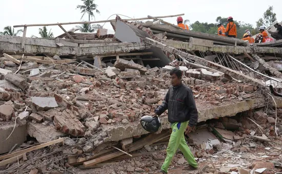 Động đất ở Indonesia: Số người tử vong tăng lên 268, Chính phủ hỗ trợ nạn nhân