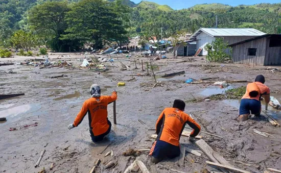 Philippines: Số người tử vong do bão Nalgae vượt mốc 150, mưa lớn vẫn tiếp diễn