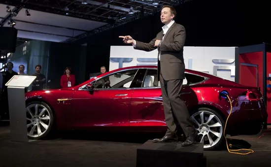 Elon Musk cam kết không bán thêm cổ phiếu Tesla