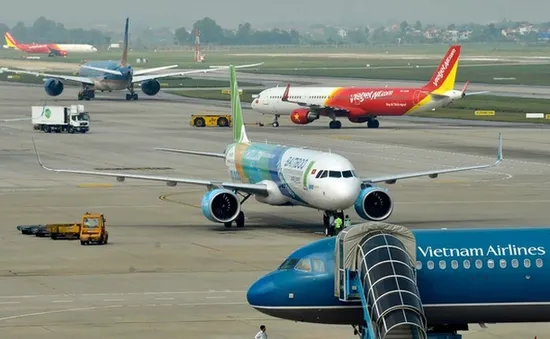Các hãng hàng không khôi phục đường bay thường lệ đến Trung Quốc