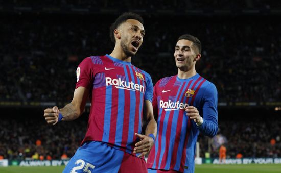 Aubameyang tiếp tục ghi bàn, Barca thắng đậm 4-0 Athletic Bilbao