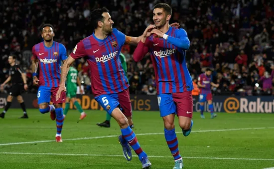 Torres lập cú đúp, Barcelona đại thắng Osasuna