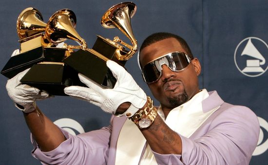 Bị cấm biểu diễn tại Grammy, Kanye West vẫn có khả năng giành giải?