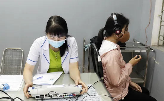 Bệnh điếc nghề nghiệp chiếm tỷ lệ cao trong người lao động
