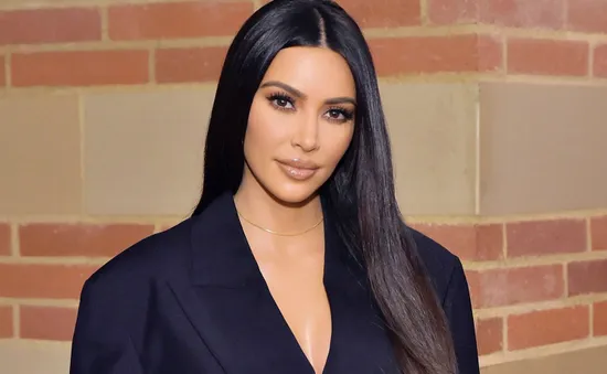 Kim Kardashian "nhẹ nhõm" hậu ly hôn Kanye West