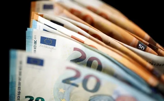 Giá đồng Euro giảm xuống mức kỷ lục trong vòng 2 năm