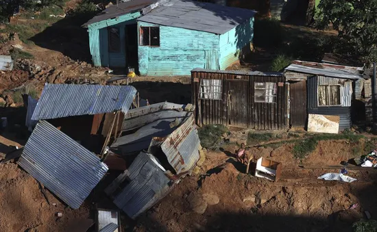 Lũ lụt ở Nam Phi: Số người tử vong tăng lên gần 400, nhiều người vẫn mất tích