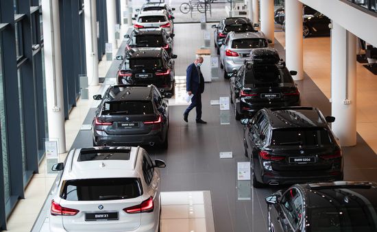 Thị trường xe hơi châu Âu suy giảm mạnh