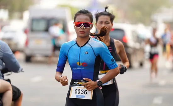 1 tỷ đồng “tiếp lửa” cho đội tuyển Triathlon Việt Nam dự SEA Games 31