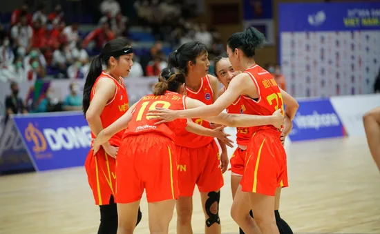 Đội tuyển bóng rổ 5x5 Nam & Nữ Việt Nam khởi đầu suôn sẻ tại SEA Games 31