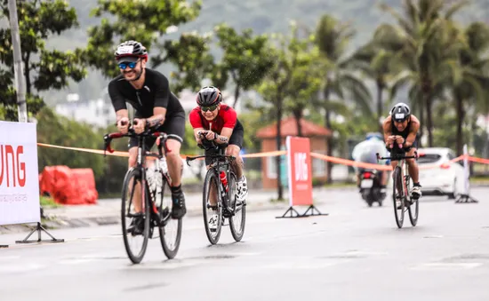 Gần 1.500 “người sắt” thi đấu tại VNG IRONMAN 70.3 Việt Nam