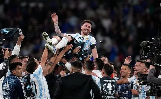 Messi đoạt danh hiệu cầu thủ xuất sắc nhất trận đấu, Argentina đè bẹp Italy để giành chức chiếc cúp Finalissima