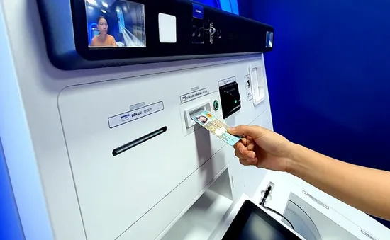 Lo ngại tăng phí khi giao dịch ATM bằng căn cước công dân