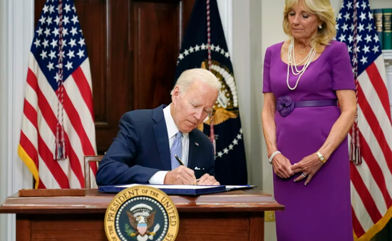 Tổng thống Mỹ Biden ký thành luật đạo luật kiểm soát an toàn súng đạn